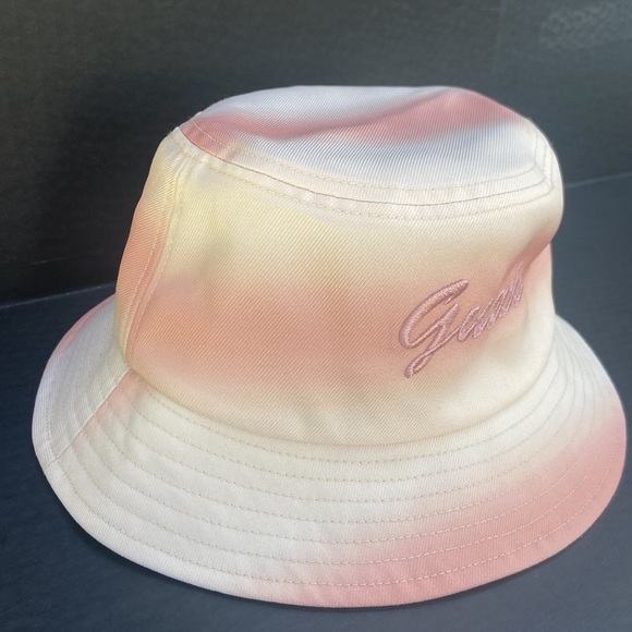 New GUESS Women’s Bucket Hat - Picture 2 of 5